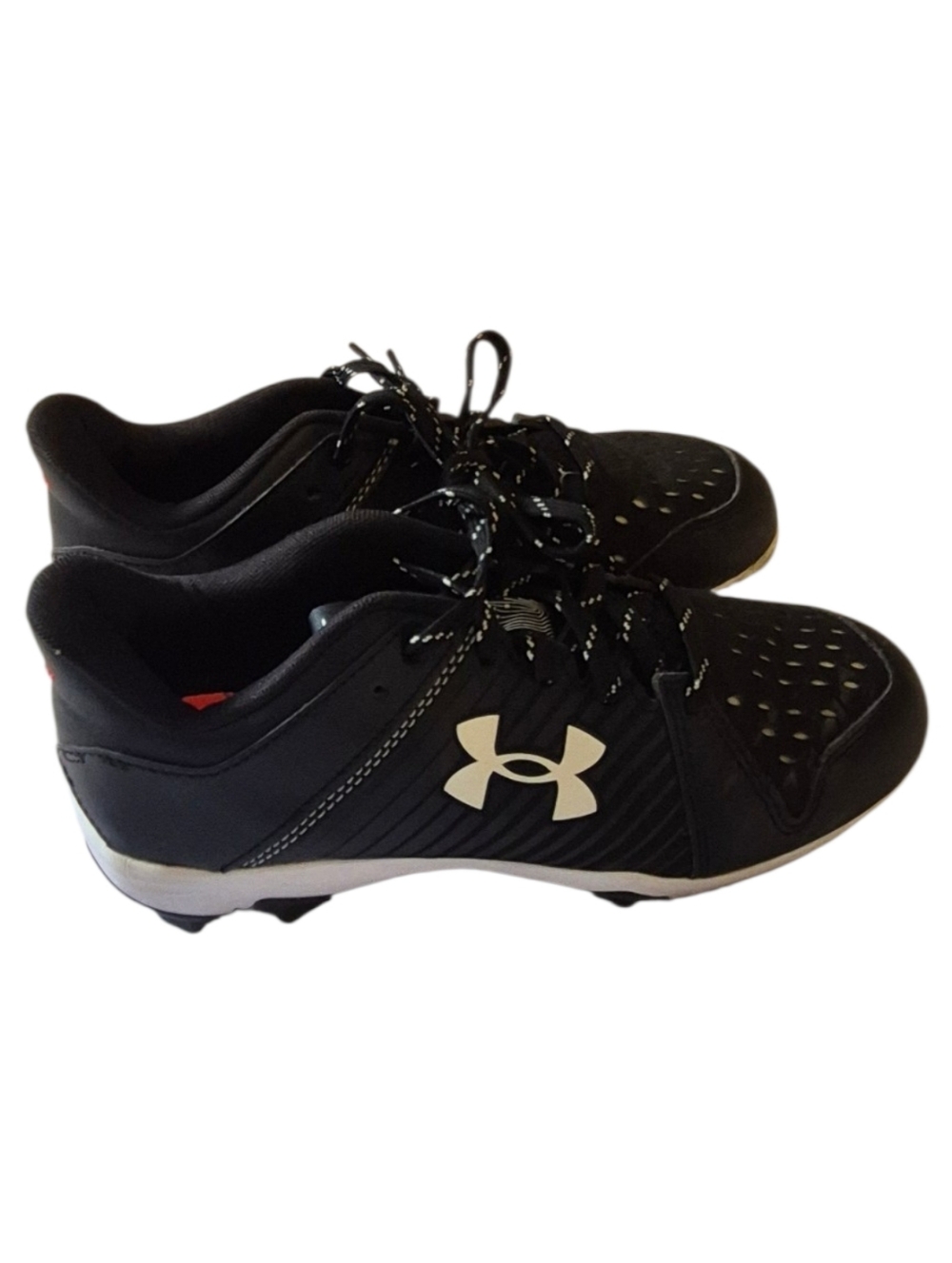 Under Armour Leadoff Molded Baseball Cleats, Sz 4 Youth